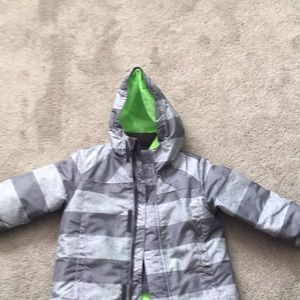 Boys 4T gray and green 2 coats in one.